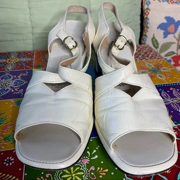 70s Hush Puppies Heels - Picture 3 of 10